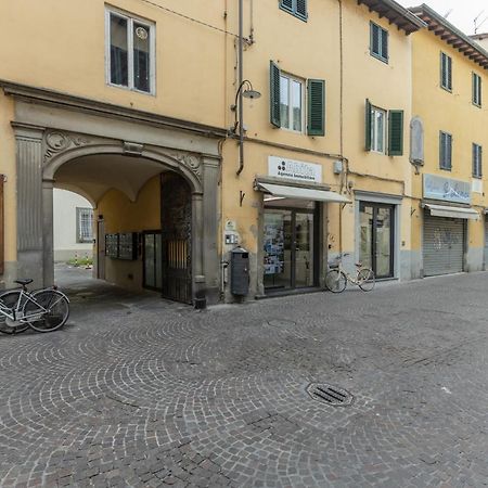 Lucca - Piazza Dell'Anfiteatro Central Apartment! Экстерьер фото