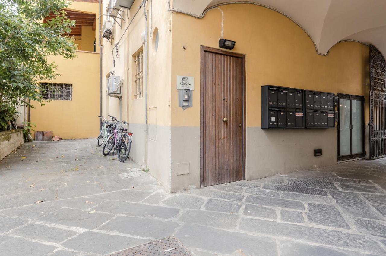 Lucca - Piazza Dell'Anfiteatro Central Apartment! Экстерьер фото