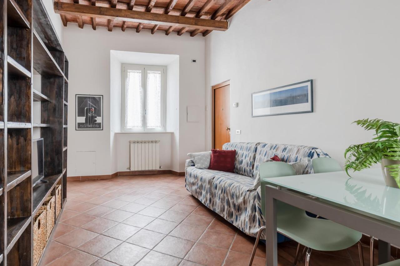 Lucca - Piazza Dell'Anfiteatro Central Apartment! Экстерьер фото